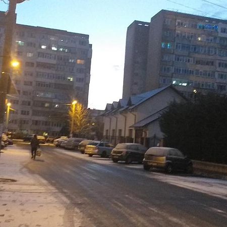 Apartamento Garsoniera Buzău Exterior foto