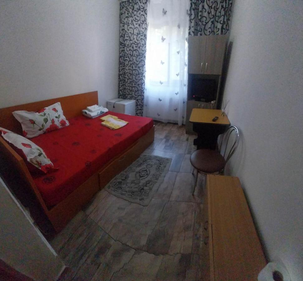 Apartamento Garsoniera Buzău Exterior foto